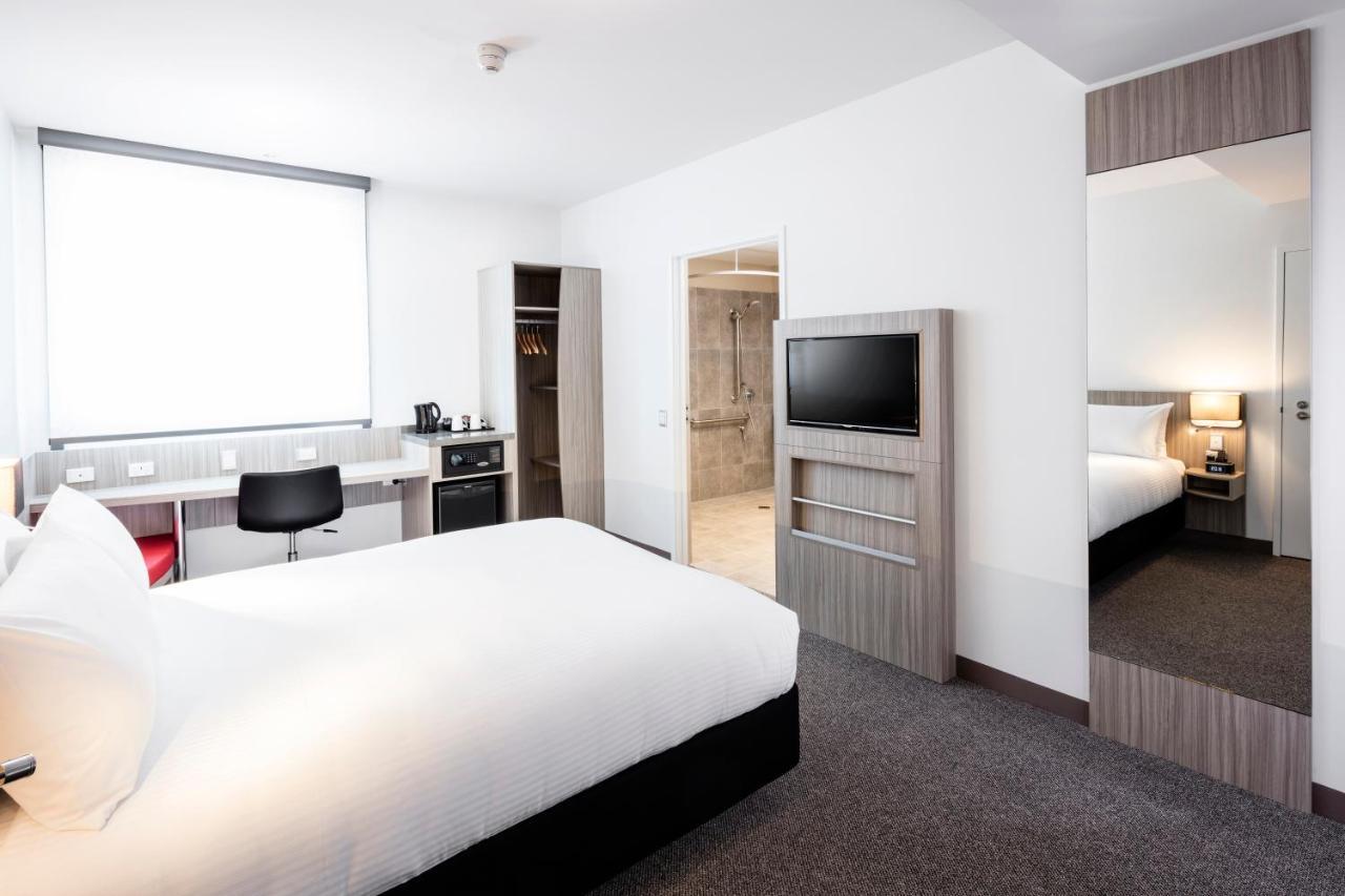 Ibis Mackay Hotel Bagian luar foto