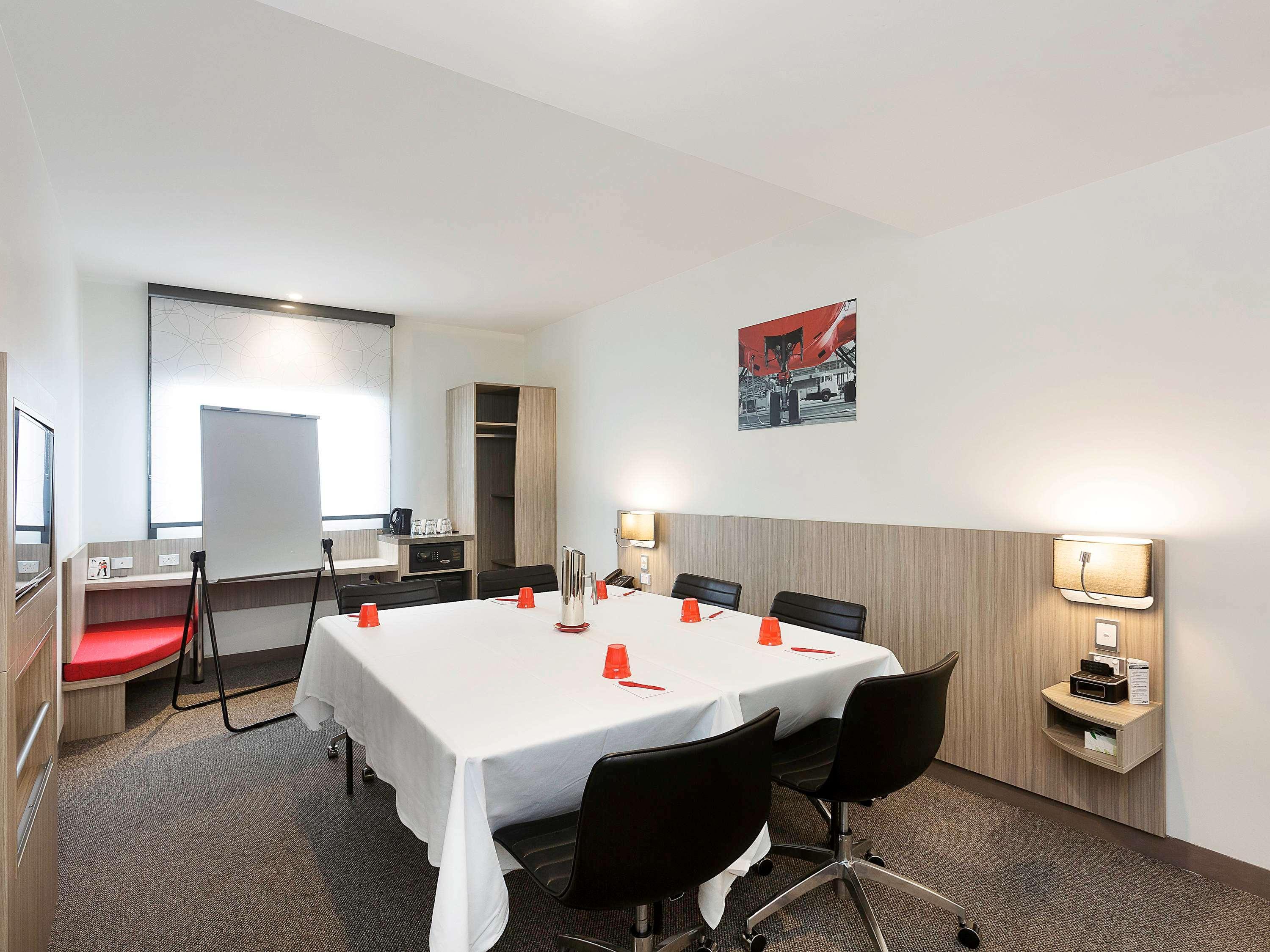 Ibis Mackay Hotel Bagian luar foto