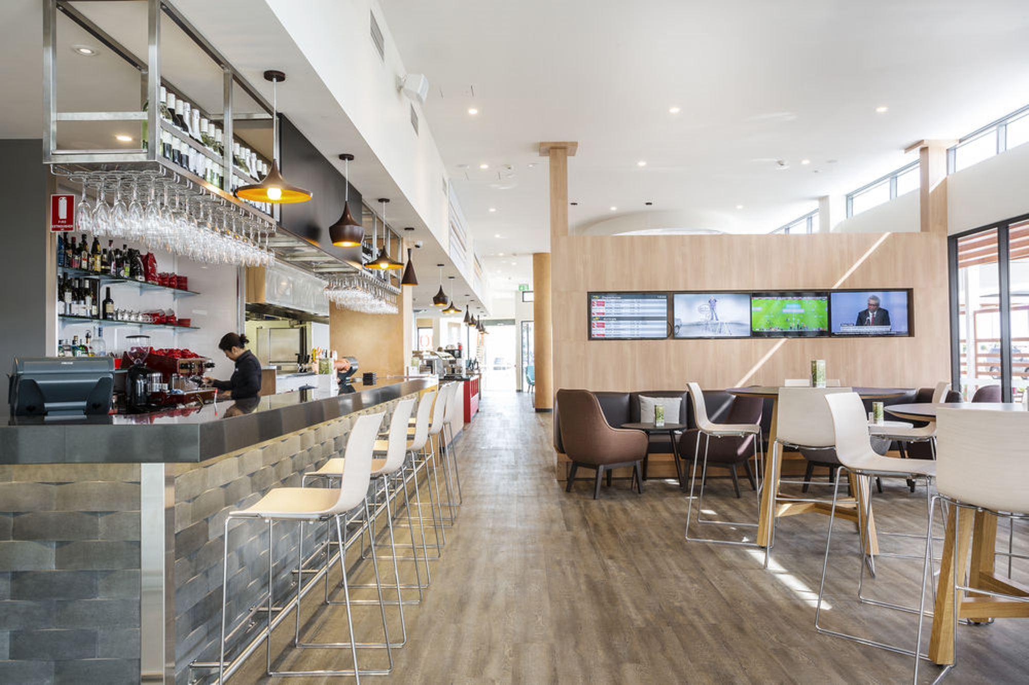 Ibis Mackay Hotel Bagian luar foto