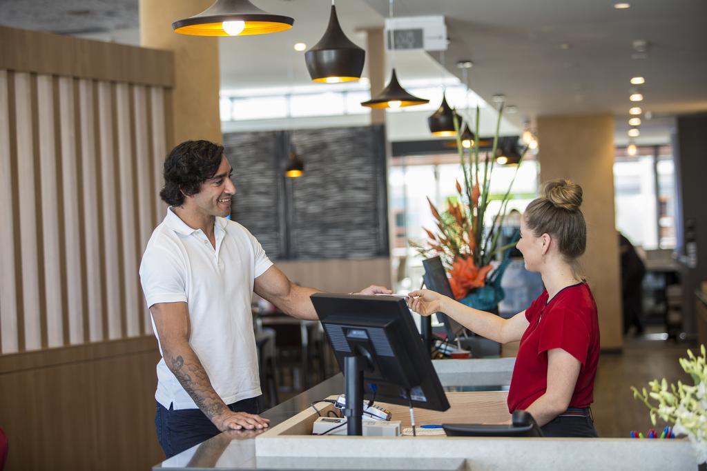 Ibis Mackay Hotel Bagian luar foto
